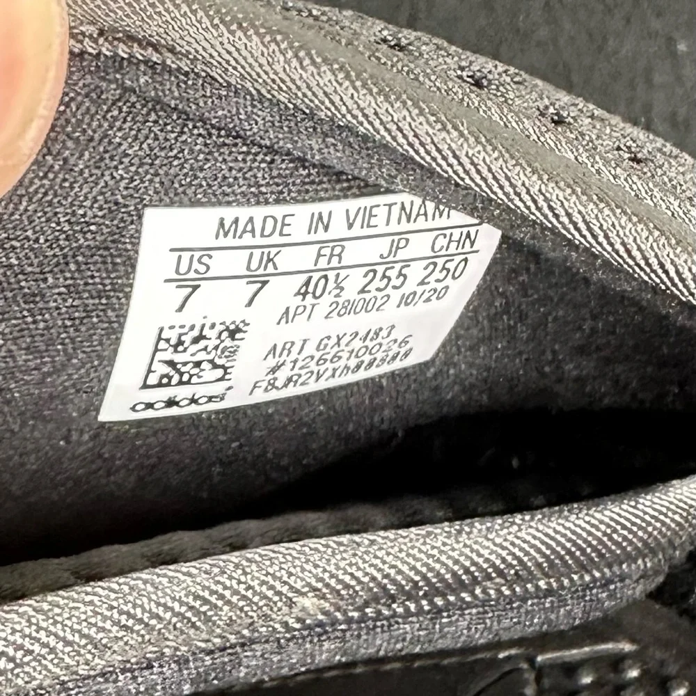 Adidas - Pharrell x Chancletas Human Race Black Future - M7W8.5